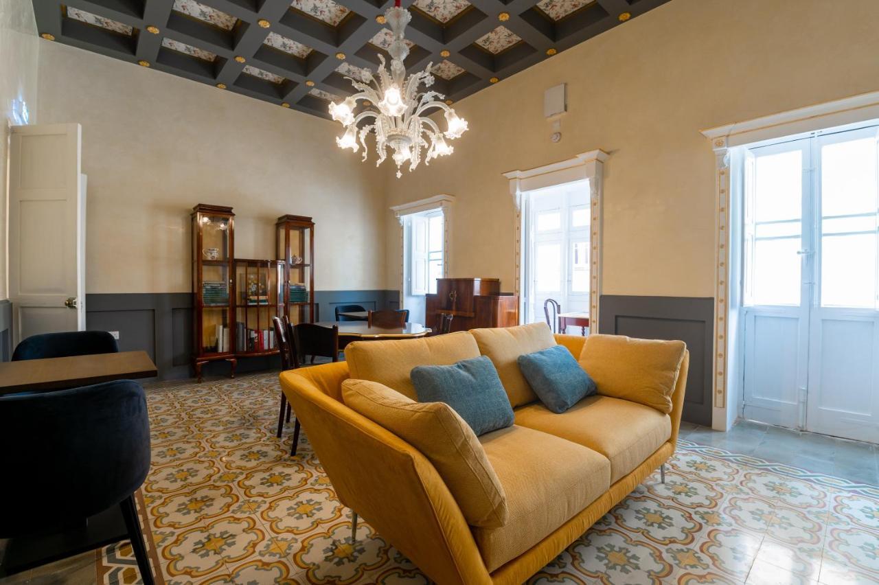 Monreal Boutique Townhouse - R024Rm6 Hotel Paola Kültér fotó