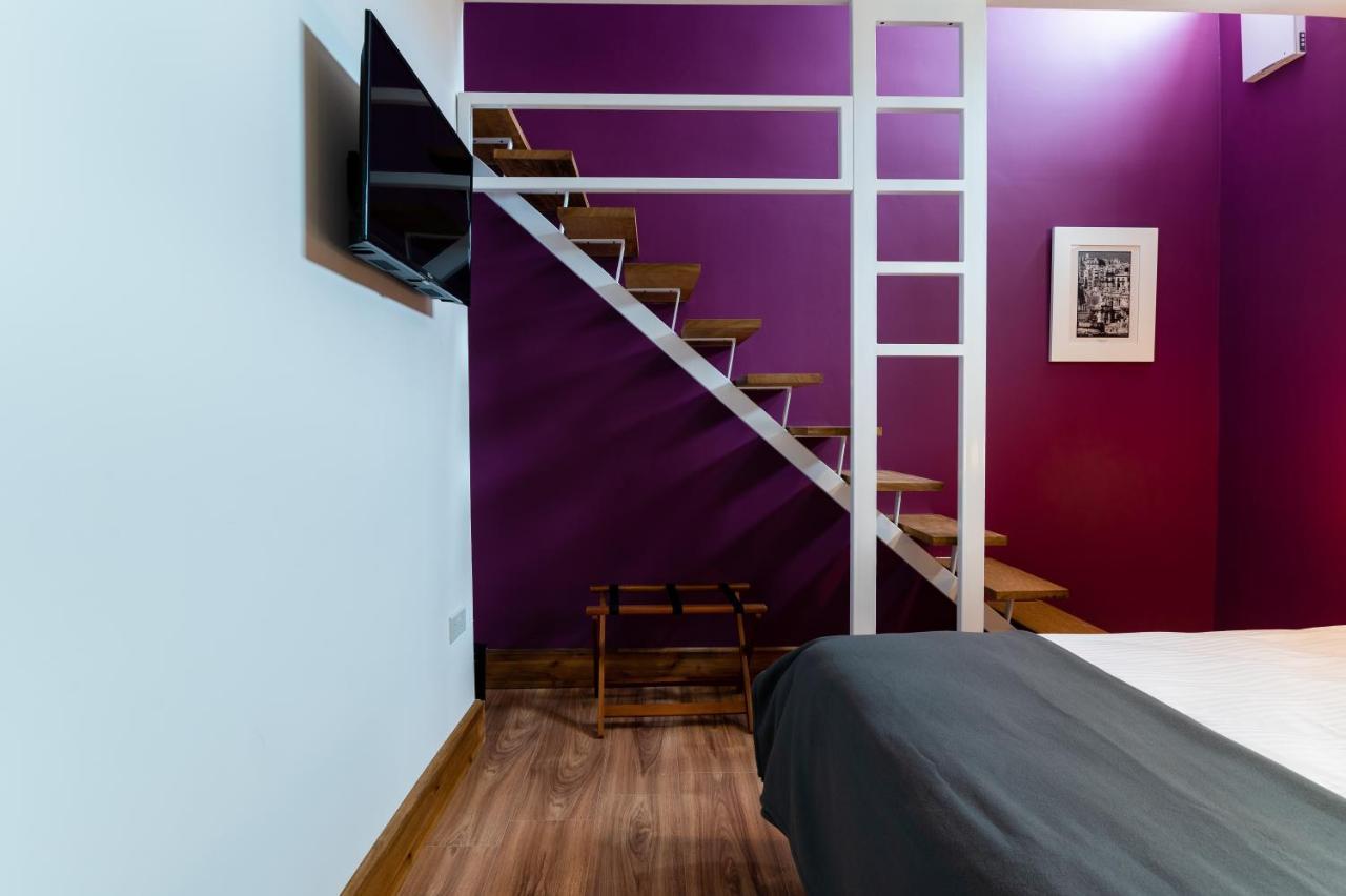 Monreal Boutique Townhouse - R024Rm6 Hotel Paola Kültér fotó